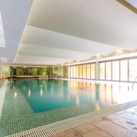 Beachside Duplex Penthouse, Close To Town