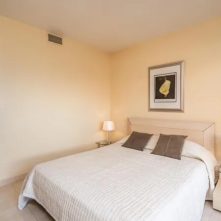 Beachside Duplex Penthouse Close To Town Apartment Estepona